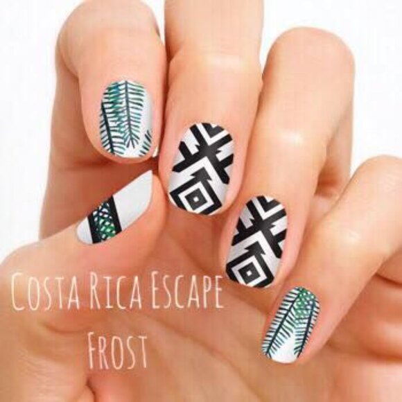 Costa Rica Escape Nails - Picture 1 of 4